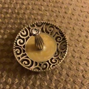 Brighton ring keeper